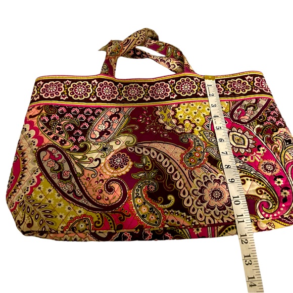 Vera Bradley large purple paisley tote bag in great pre-owned condition - Picture 6 of 6